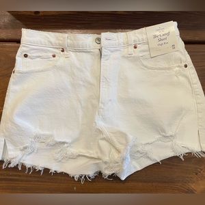 NWT Abercrombie High Rise Cut Off Short in White Size 30